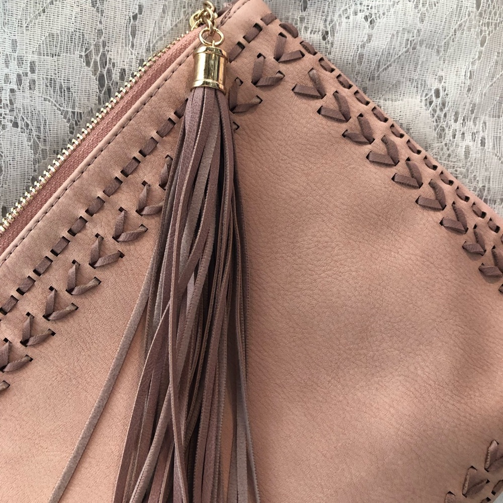 ❤️FLASH SALE❤️🌸Adorable mauve clutch🌸❤️ - Picture 4 of 6